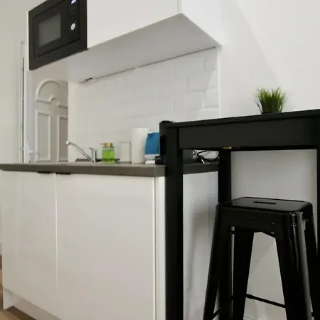 By Hi5- In Downtown Appartement *