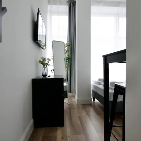 Studio By Hi5- In Downtown Budapest