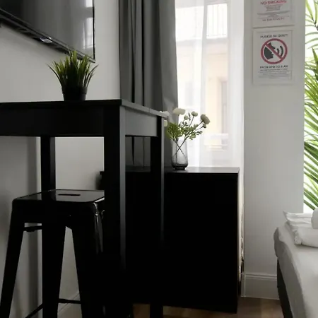Apartment Studio By Hi5- In Downtown *
